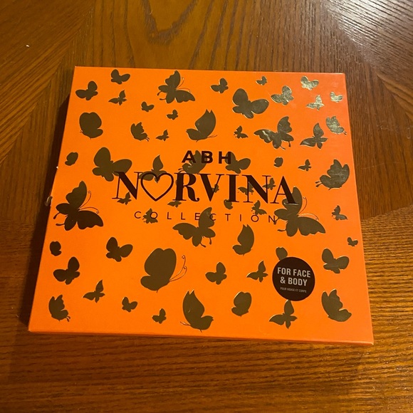 Anastasia Beverly Hills NORVINA Pro Pigment Palette - Picture 2 of 4